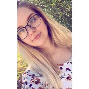 Meet your Posher, Nichole l.